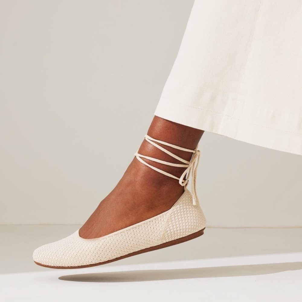 NWT - Rothy's The Square Wrap - Blanc